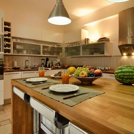 Portico Private With Pool | Corfu לפקימי
